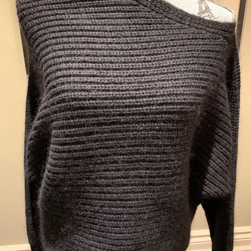 T by Alexander Wang Black Off-the-Shoulder Sweater - Picture 4 of 6
